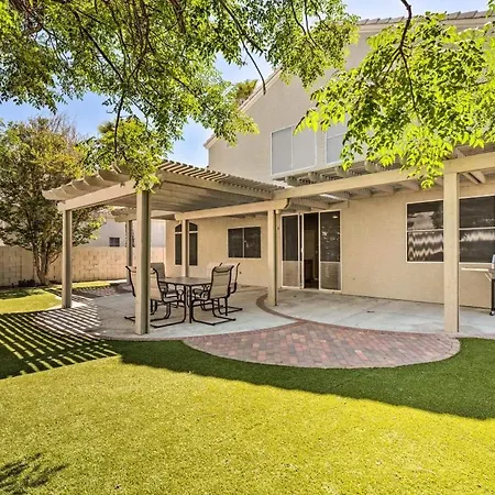 A Beautiful House With Hot Tub, Grill & Games! Villa Las Vegas Exterior photo