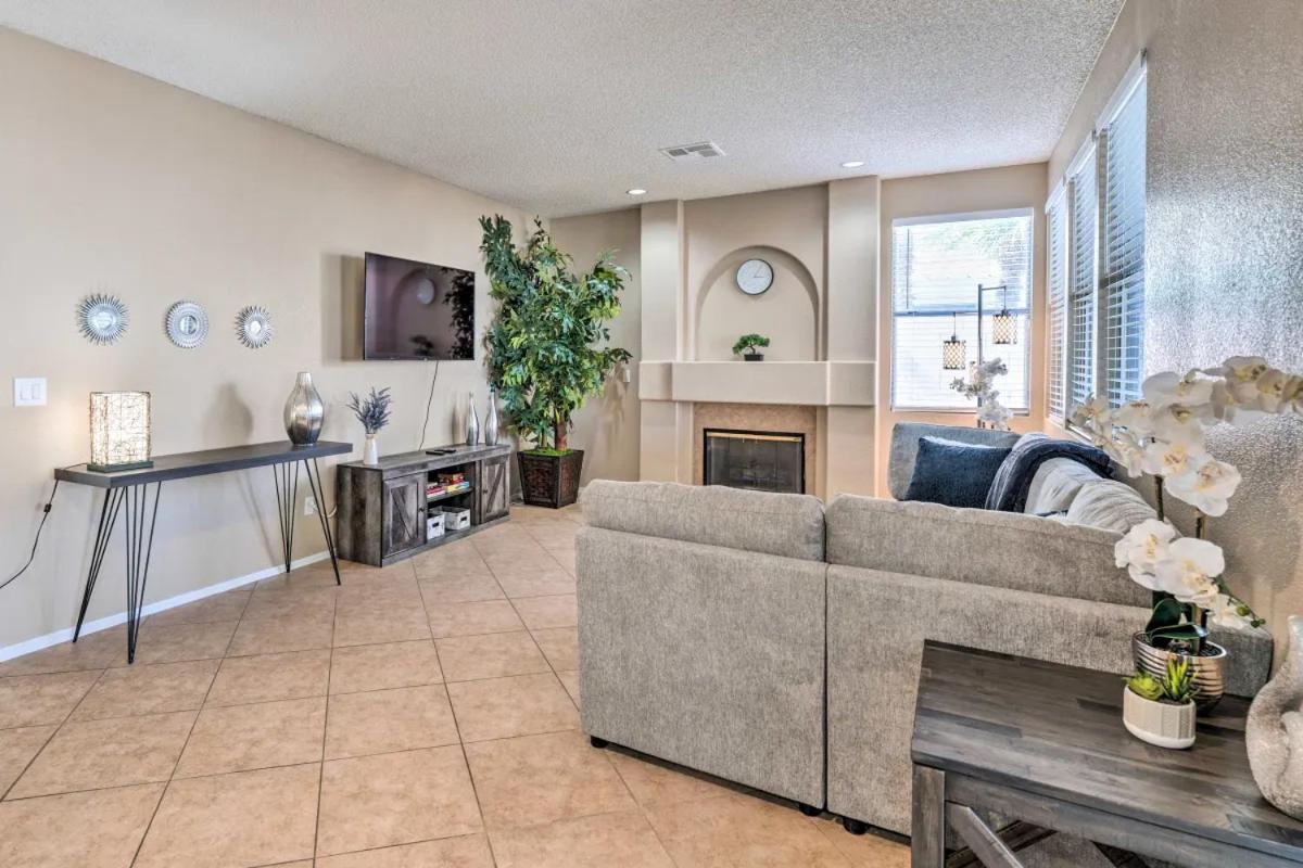 A Beautiful House With Hot Tub, Grill & Games! Hébergement de vacances