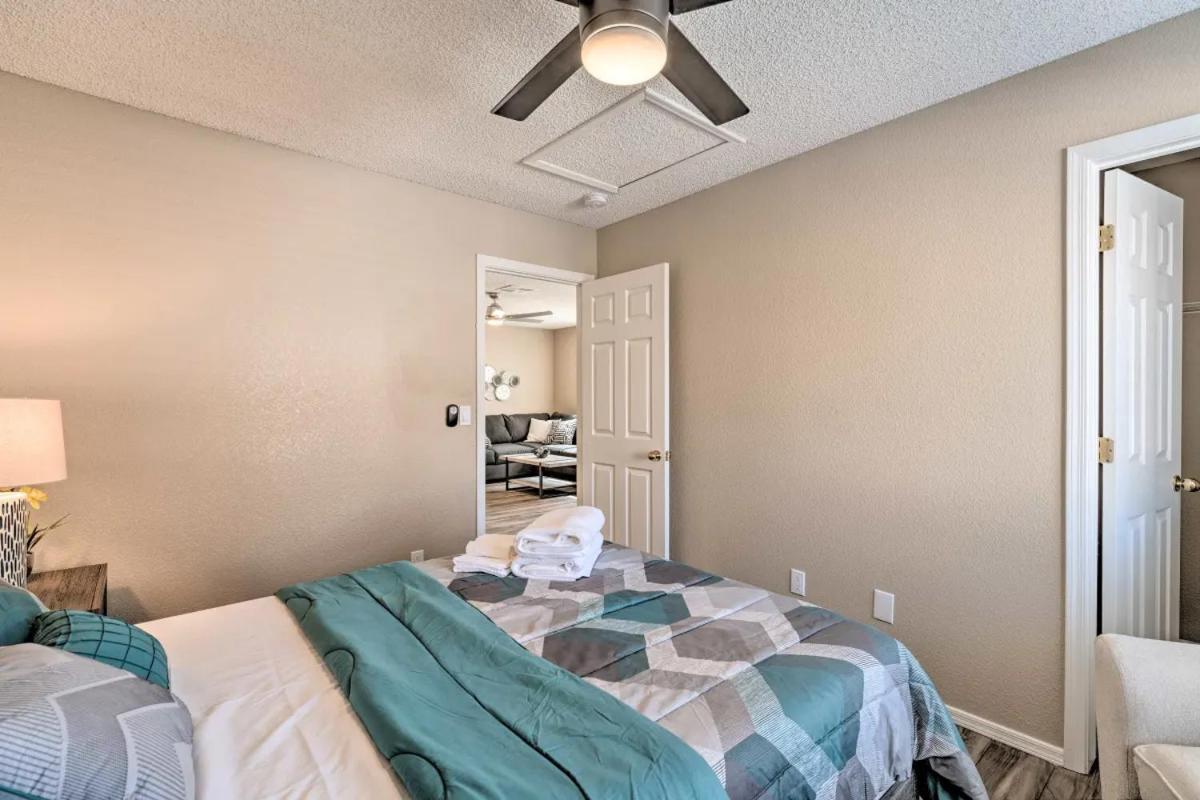 A Beautiful House With Hot Tub, Grill & Games! Hébergement de vacances Las Vegas